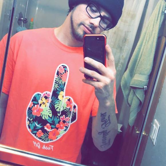 Meet your Posher, Damian - Picture 1 of 1